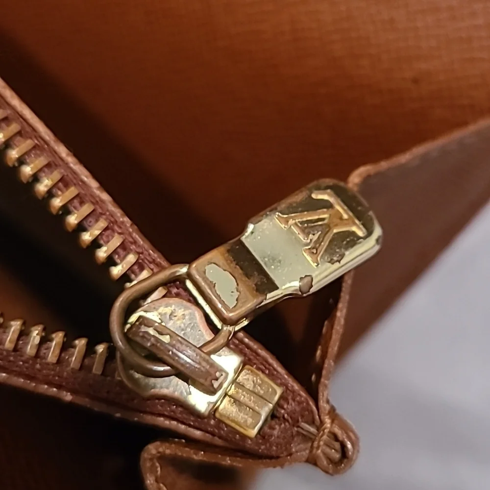 Louis Vuitton Monogram Brown Sarah Wallet